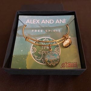 Alex and Ani shiny gold bracelet